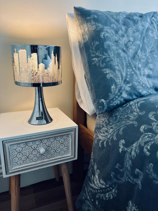 Reading West Homestay Extérieur photo